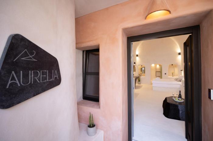one of one suites