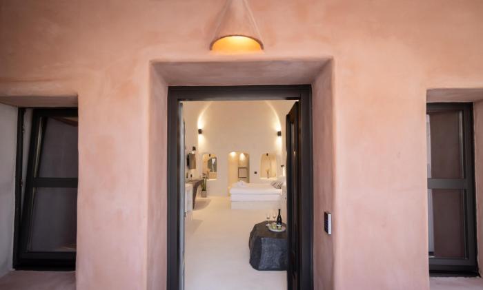 one of one suites