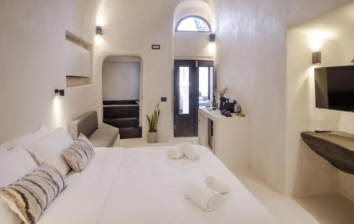 one of one suites