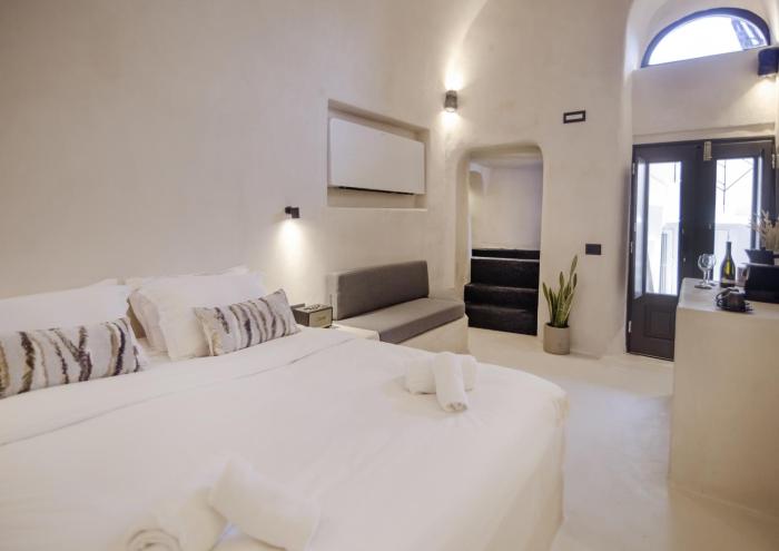 one of one suites