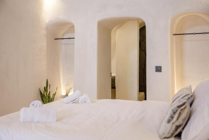 one of one suites