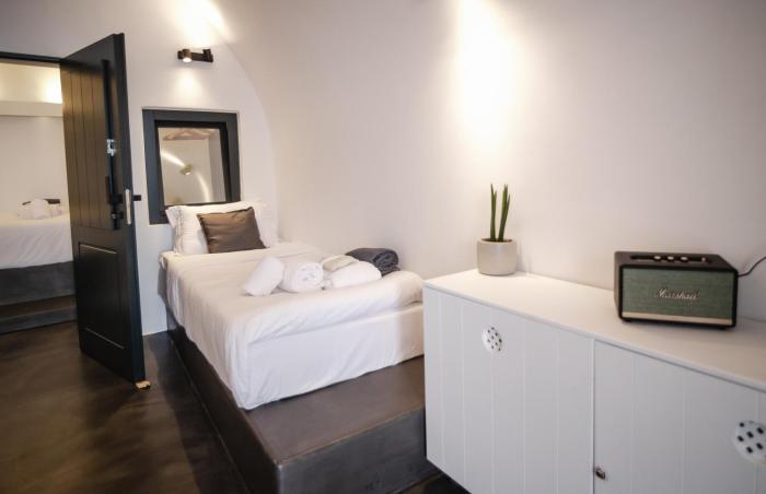 one of one suites