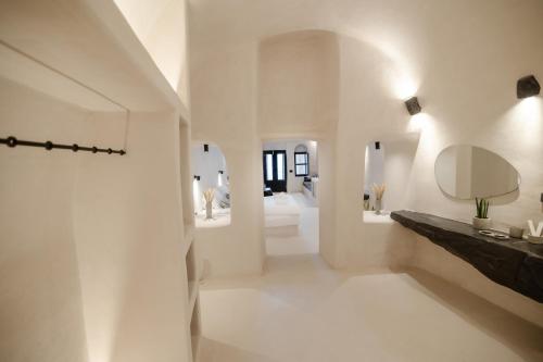 one of one suites