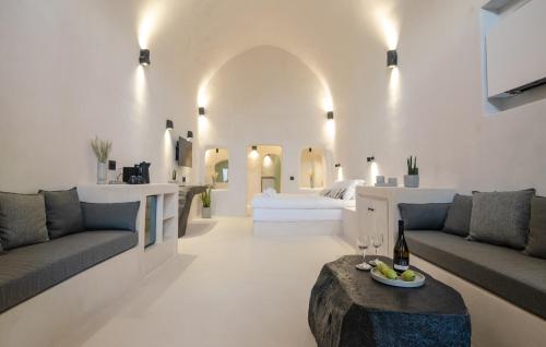 one of one suites