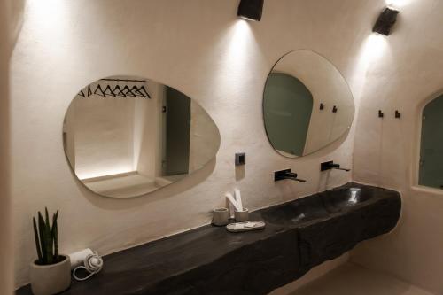 one of one suites