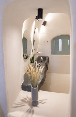 one of one suites