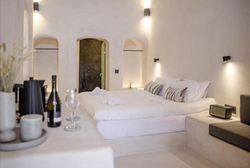 one of one suites