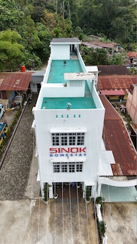 sinok homestay parapat