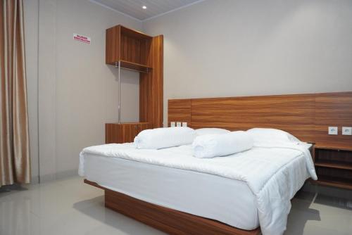 sinok homestay parapat