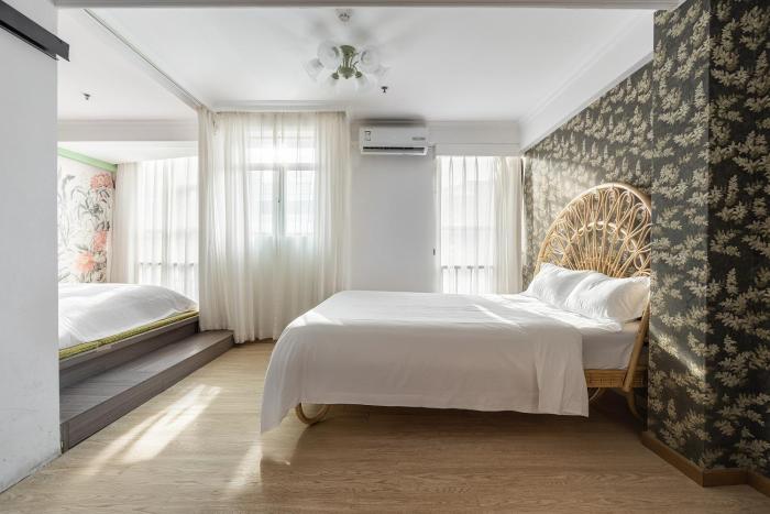 vaninn guangzhou step out to beijing road pedestrian street gongyuanqian and beijing road metro canton fair