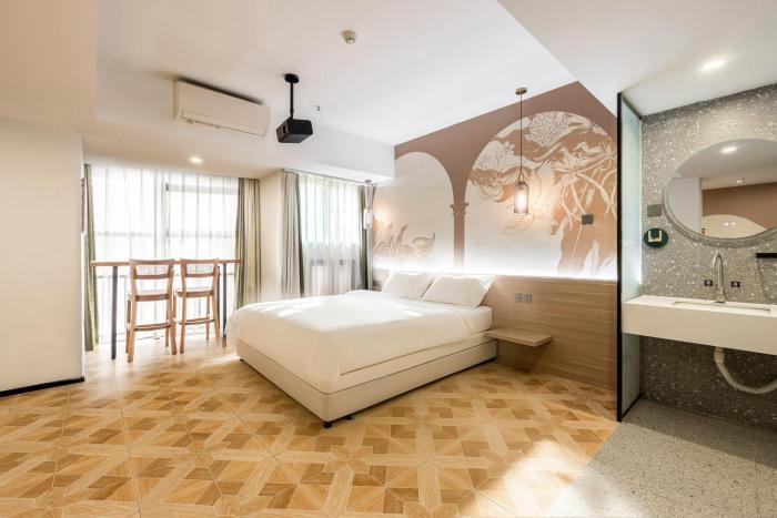 vaninn guangzhou step out to beijing road pedestrian street gongyuanqian and beijing road metro canton fair