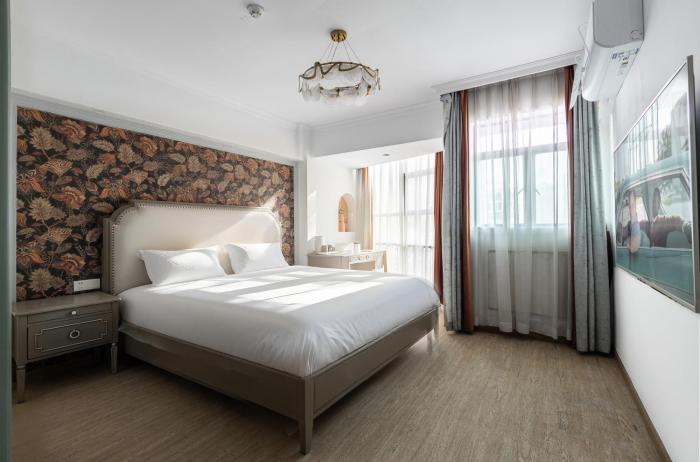vaninn guangzhou step out to beijing road pedestrian street gongyuanqian and beijing road metro canton fair