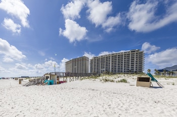 beach club condos