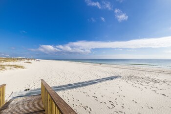 beach club condos
