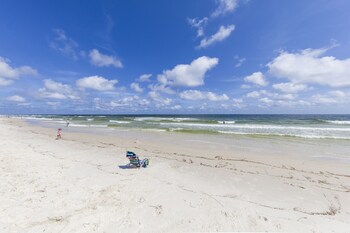 beach club condos