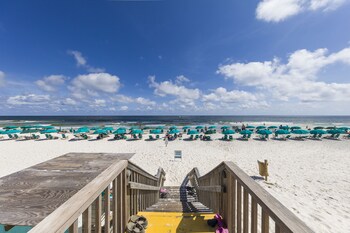 beach club condos