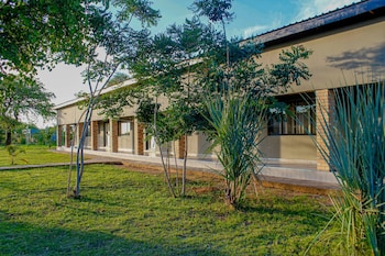 Tou Safari Lodge,,5 star