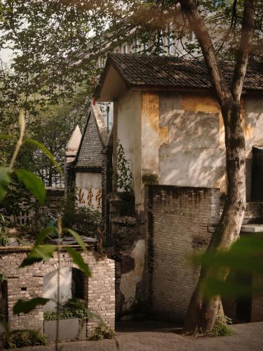 sunyata mountain alley chongqing