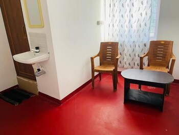 Sherly Homestay,,2 star