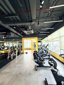 sunrise high floor pool ben thanh gym