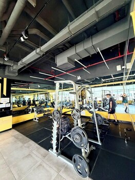 sunrise high floor pool ben thanh gym