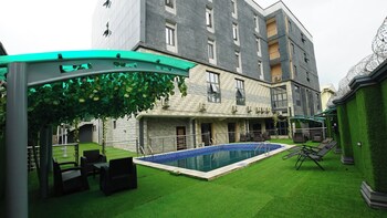 Deluxe Indulgence Hotel And Suites,,3 star