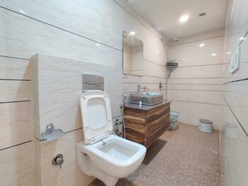 hotel m k