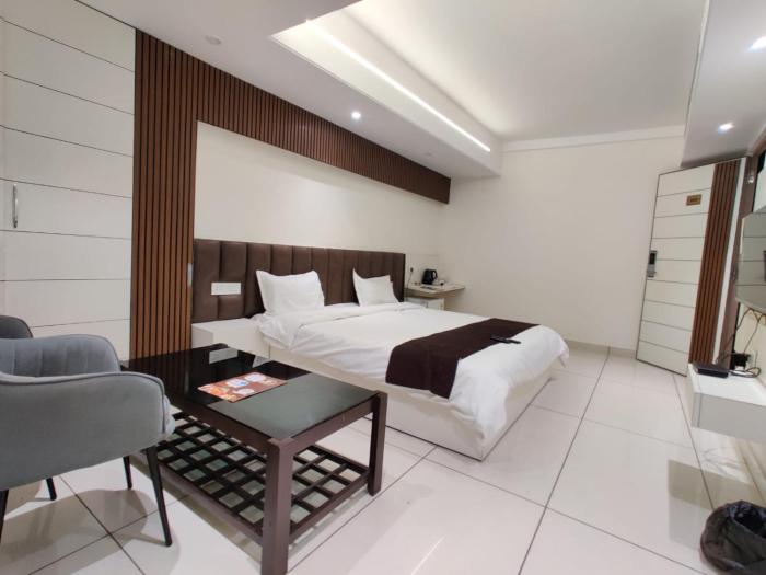 hotel m k