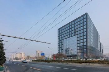 qiuguo hotel chongwenmen metro branch