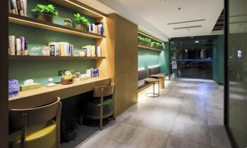 qiuguo hotel chongwenmen metro branch