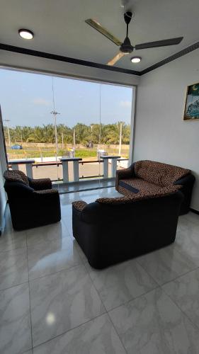 nilaveli royal paradise