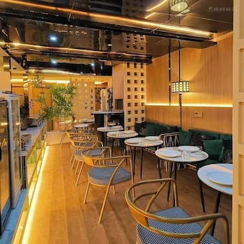shanghai puyi hotel
