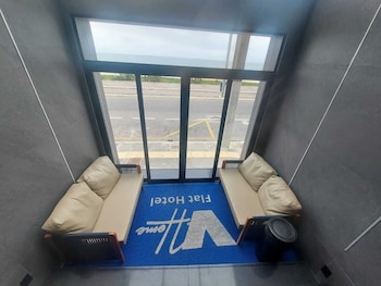 Vhome Flat Hotel,,3 star