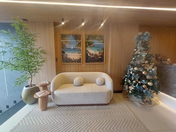 Vhome Flat Hotel,,3 star