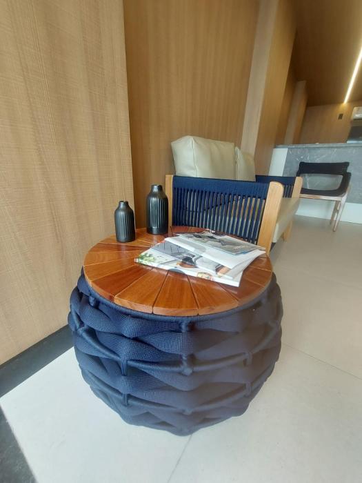 vhome flat hotel