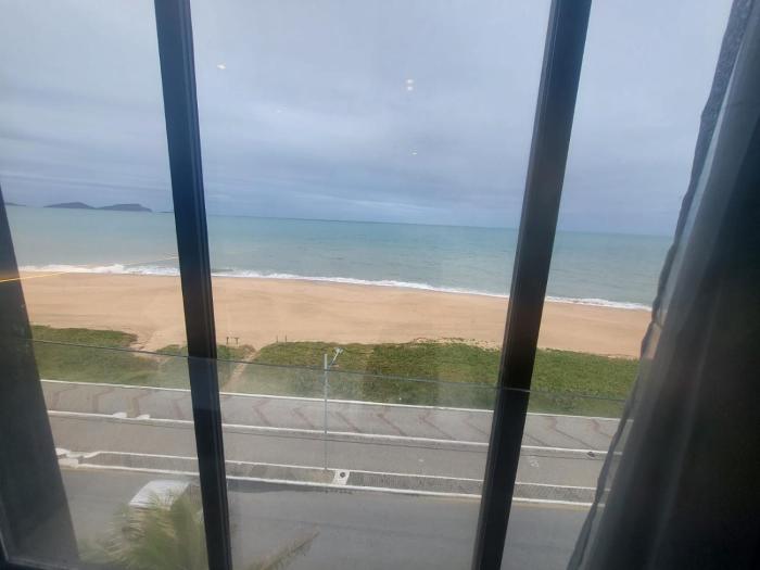 vhome flat hotel