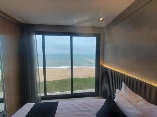 vhome flat hotel