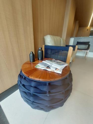 vhome flat hotel