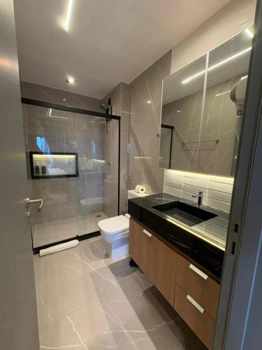 vhome flat hotel