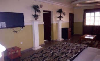 davies suites