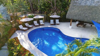 serena nosara beach retreat