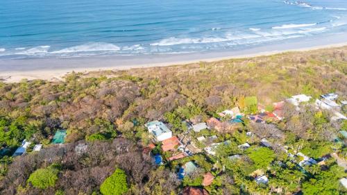 serena nosara beach retreat