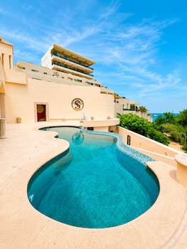 The Sanctuary Boutique Hotel,,4 star