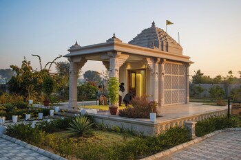 nowal naturecare resort