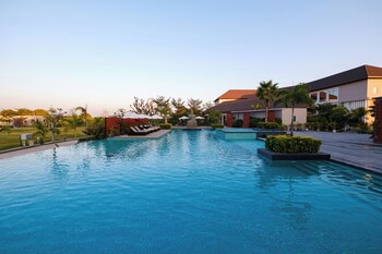 nowal naturecare resort
