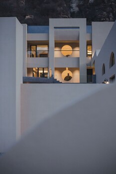 ubaia hotel