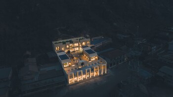 ubaia hotel