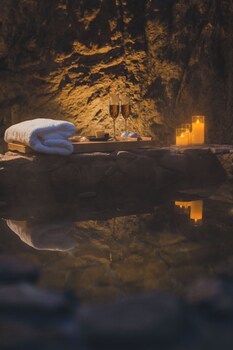 ubaia hotel
