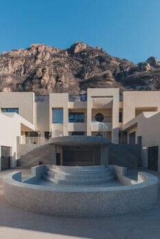 ubaia hotel
