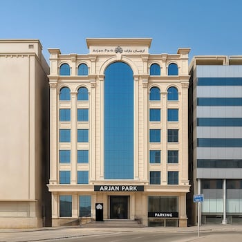 arjan park hotel
